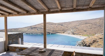 KYON Beach Suite-A 2min by the sea Skilos, Kythnos