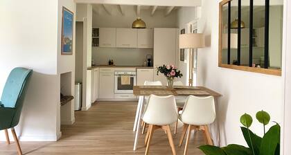 Maison cosy, calme et proche du port ostréicole.