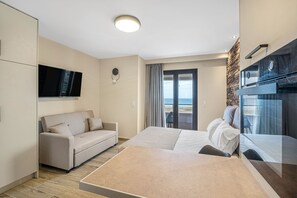 1 bedroom, iron/ironing board, free WiFi, bed sheets - Grande Mare with Sea view (Gazi)