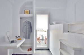 3 bedrooms, iron/ironing board, travel cot, free WiFi - Tinos Portraits Ano Meria (Exomvourgo)