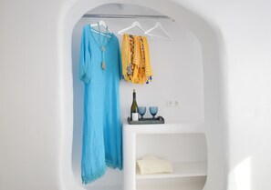Interior - Tinos Portraits Ano Meria (Exomvourgo)