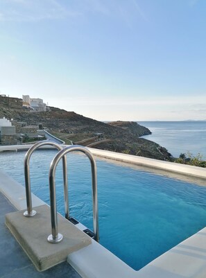 Pool - Tinos Portraits Kato Meria (Exomvourgo)