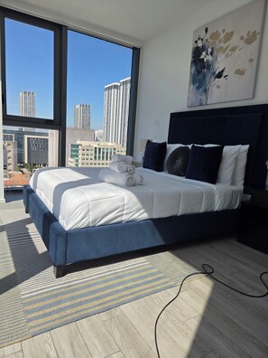 Unclassified image, 4 of 42, button - Miami-Brickell Skyline HighRise 2BR-2BATH-KASEYA-HEAT ARENA-BAYSIDE-CRUISE SHIPS (Miami)