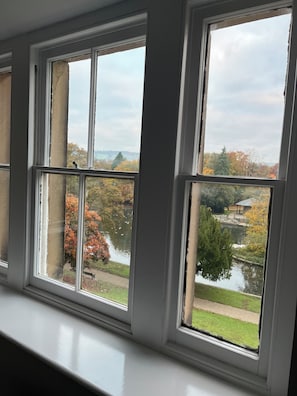 Interior - Lake view 3-bedroom apartment in gorgeous Buxton (Buxton)