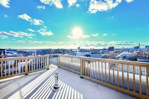 Unclassified image, 3 of 77, button - Canton Rooftop Retreat+Chef’s Kitchen+Good Vibes (Baltimore)