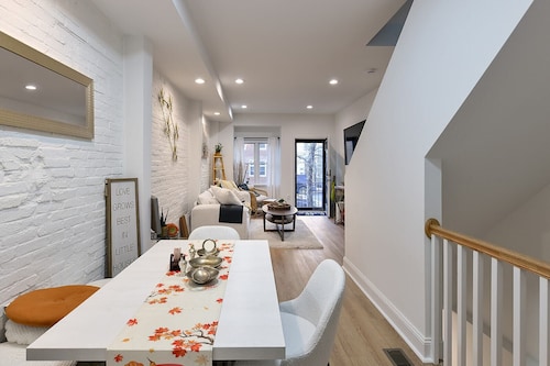 Canton Rooftop Retreat+Chef’s Kitchen+Good Vibes