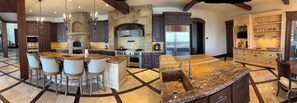Microwave, oven, stovetop, dishwasher - Spacious 6-bedroom ski-in/out estate in The Colony in Park City with gym & pool (Park City)