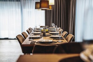 Dining - Chalet Amadeus - Designer Luxury Chalet for 14 (Piesendorf)