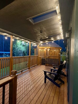 Terrace/patio - 1mi to Downtown, Near Smokies & Convention Center (Gatlinburg)