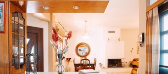 Sylvi Maisonette Volos