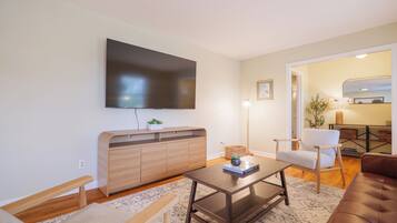 Smart TV, table football