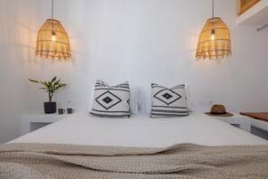 2 室のベッドルーム、アイロン / アイロン台、WiFi (無料)、ベッドシーツ