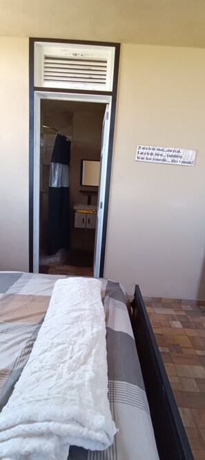 Comfort Double Room Single Use, 1 Queen Bed, Patio, Mountain View | Blackout drapes, free WiFi - Cuanax Hotel (San Pedro de los Pozos)