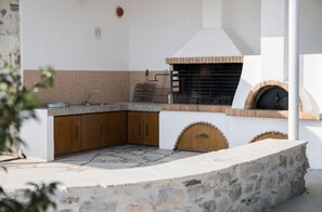 Property grounds - Kottakis Stone House (Agiassos)