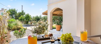 garden & pool view Ground floor
