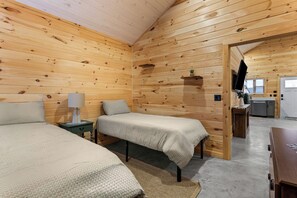 3 bedrooms, WiFi, bed sheets - Acadia Timber Cottages #50 - Minutes to Acadia National Park! (Trenton)