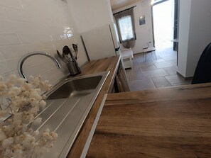 Interior - Two Bedroom with Garden View (Fourka)