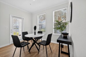 Imagen sin descripción, 5 de 27, botón