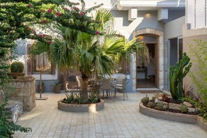 Terrace/patio - Triada  Manor  House (Heraklion)
