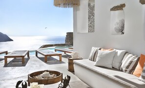 Property grounds - Magnolia in Mykonos with 4 bedrooms and 4.5 bathrooms (Mykonos)