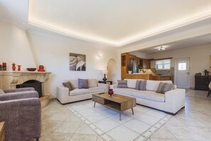 TV - Villa Lilly with private pool (Zakynthos)
