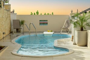Pool - Villa Araucaria private pool,jacuzzi,seaview (Atsipopoulo)