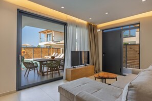 TV - Cameo 1  Luxury Villa with Pool (Zakynthos)