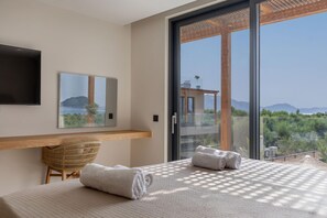 4 bedrooms, iron/ironing board, travel cot, bed sheets - Cameo 3  Luxury Villa with Pool (Zakynthos)