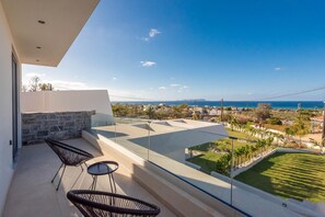 Terrace/patio - Aethra Deluxe Villa with pool, 700m from Beach (Anissaras)
