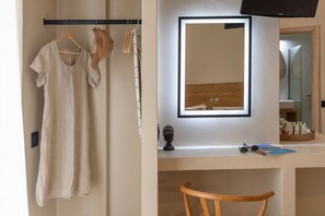 Interior - Euphoria In Center Of Tinos With Two Balconies (Tinos)