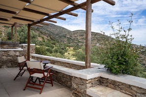 Outdoor dining - Gardenia - Mirsini Apartments in Sifnos (Βαθύ)