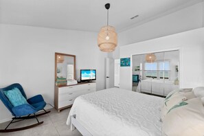 1 bedroom, desk, iron/ironing board, free WiFi - Once upon a Tide- OCEANFRONT home, 4bed, 3bath- Pet friendly (Ponte Vedra Beach)