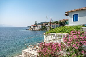 Terrace/patio - Villa Allegra in Tzamarelata (Tzamarelata)