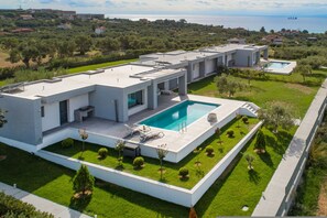 Pool - Sunset Villa in Moudania (Moudania)
