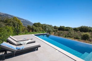 Pool - Villa Antreas Mentoros (Ionian Islands)