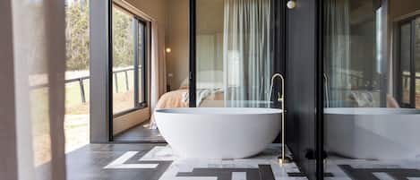 アイロン / アイロン台、WiFi、ベッドシーツ