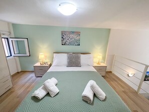 1 bedroom, iron/ironing board, free WiFi, bed sheets - Pistachio Suite - Town Centre (Kerkira)
