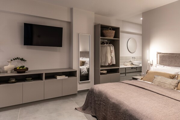 1 bedroom, desk, iron/ironing board, free WiFi - Iris - By Celestial Suites (Athina)