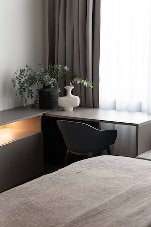 1 bedroom, desk, iron/ironing board, free WiFi - Nyx - by Celestial Suites (Athina)