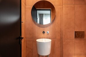 Hair dryer, towels - Ouranos - by Celestial Suites (Athina)