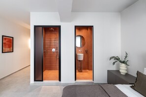 1 bedroom, desk, iron/ironing board, free WiFi - Ouranos - by Celestial Suites (Athina)