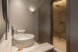 Hair dryer, towels - Harmonia - by Celestial Suites (Athina)