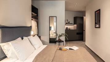 1 bedroom, desk, iron/ironing board, WiFi (free)