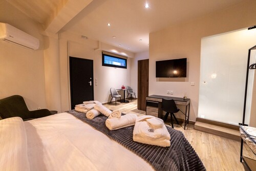 Trikala Mall Suites 2nd Floor Suite Number 23