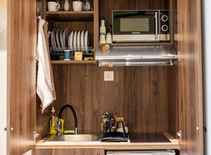 Fridge, microwave, coffee/tea maker - Trikala Mall Suites 1st Floor Suite Number 10 (Trikala)