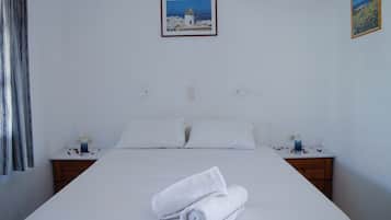 1 bedroom, WiFi (free), bed sheets