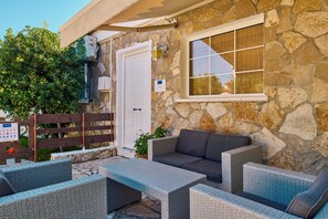 Terrace/patio - Villa Nefeli Periyali (Zakynthos)