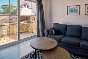 TV - Villa Kalliopi Periyali (Zakynthos)