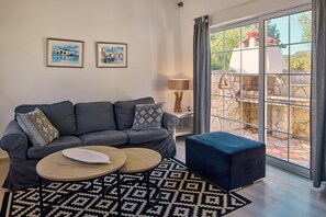 TV - Villa Ourania Periyali (Zakynthos)