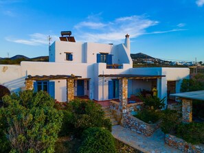 Exterior - Villa Ioanna for 10 - AllParos Villas (Paros)